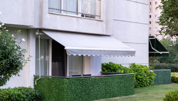 Retractable Awning