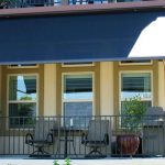 retractable-drop-arm-awning